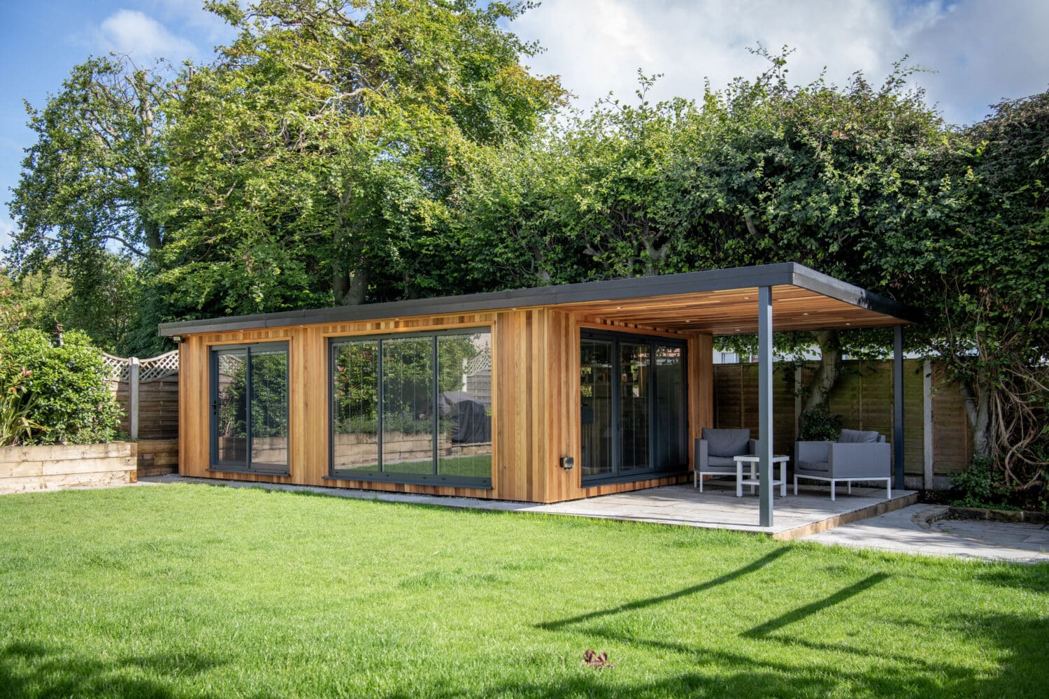 Case Studies: Oakwood Garden Rooms | Express Bifolds