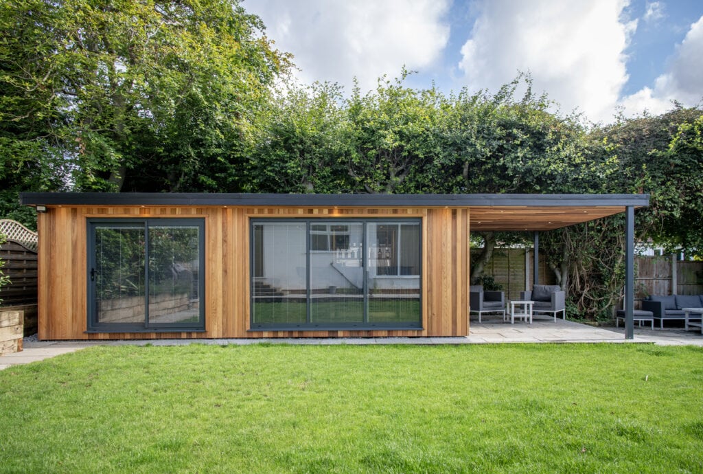 Case Studies: Oakwood Garden Rooms | Express Bifolds